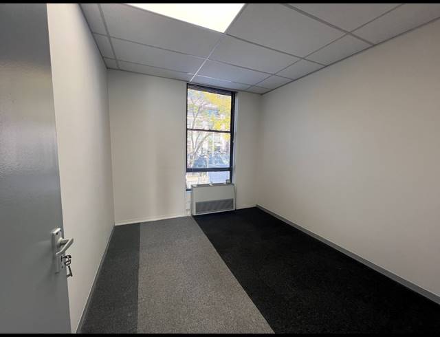 2,000M² OFFICE TO LET IN ROSEBANK